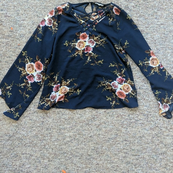 entro Tops - Entro Navy Floral blouse